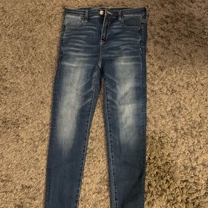 Hi-Rise Jeans